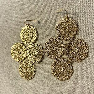 Elegant Gold Filigree Earrings